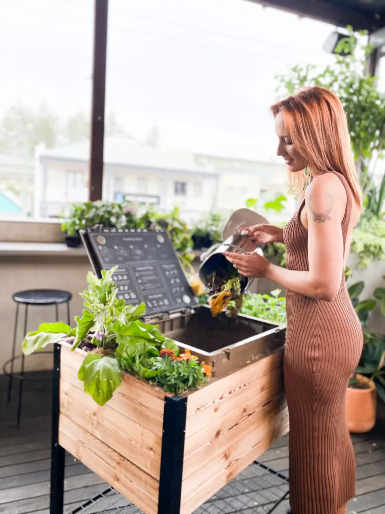 Balcony composting